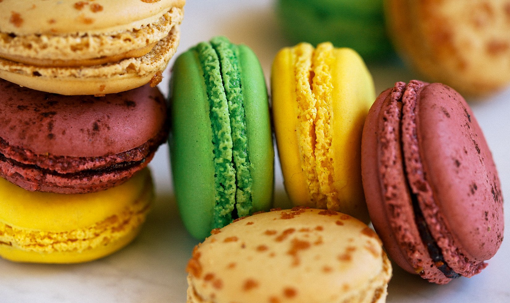 2016-6-9-french-macarons-cookie-recipe-vsco-blog-edited-summer-bites-6437