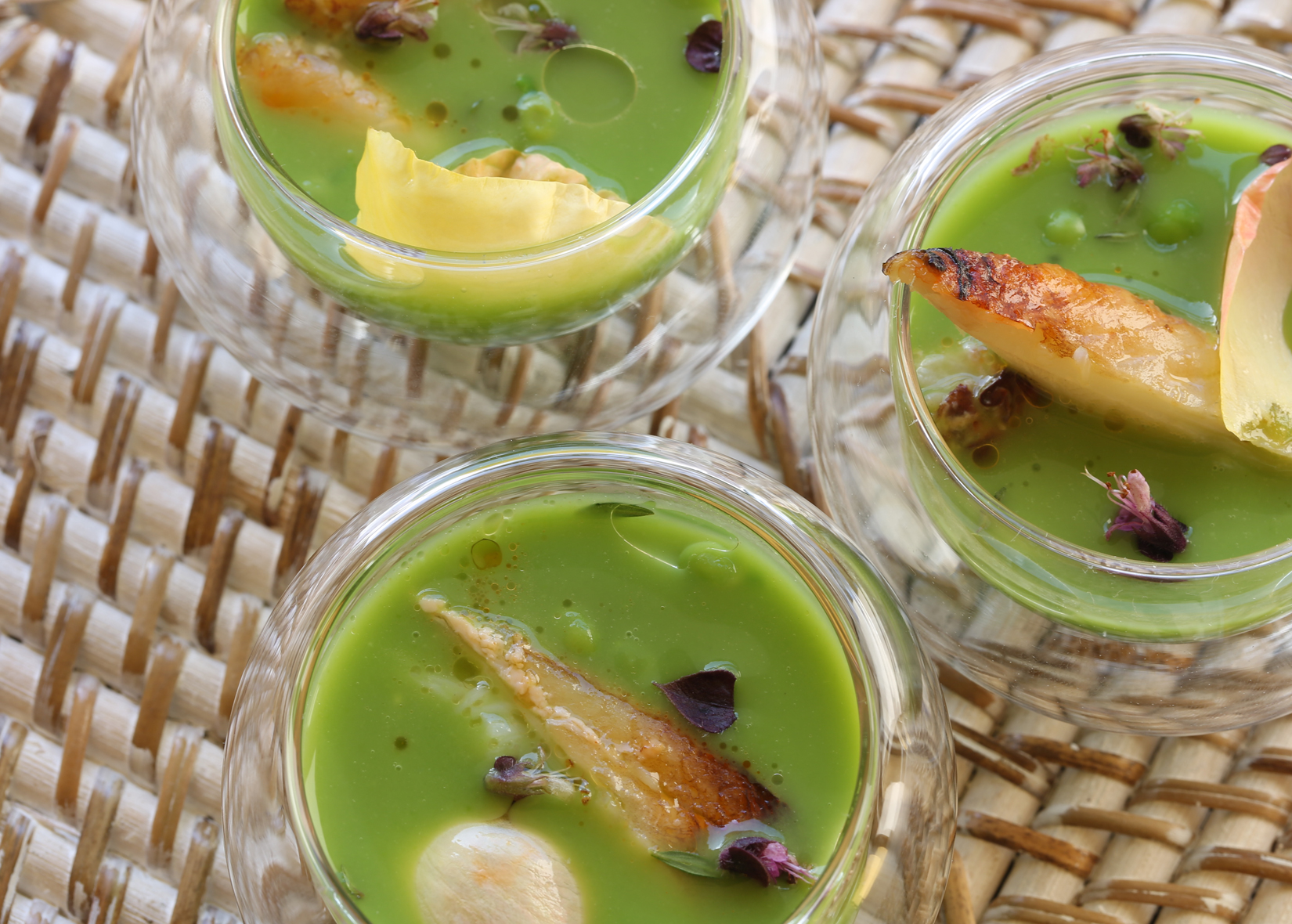 Easy Pea Soup with Dungeness Crab
