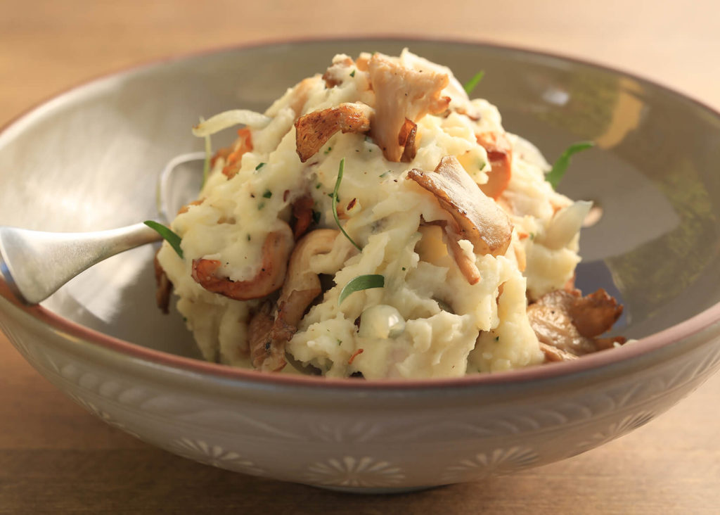 Cabernet Friendly Mashed Potatoes Recipe with Mushrooms and Herbs