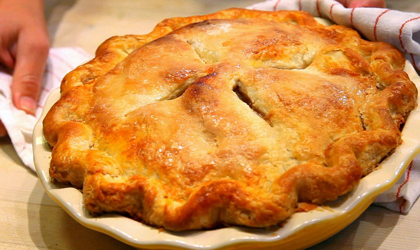 Flaky-Pie-Crust-Recipe-WebHero2014