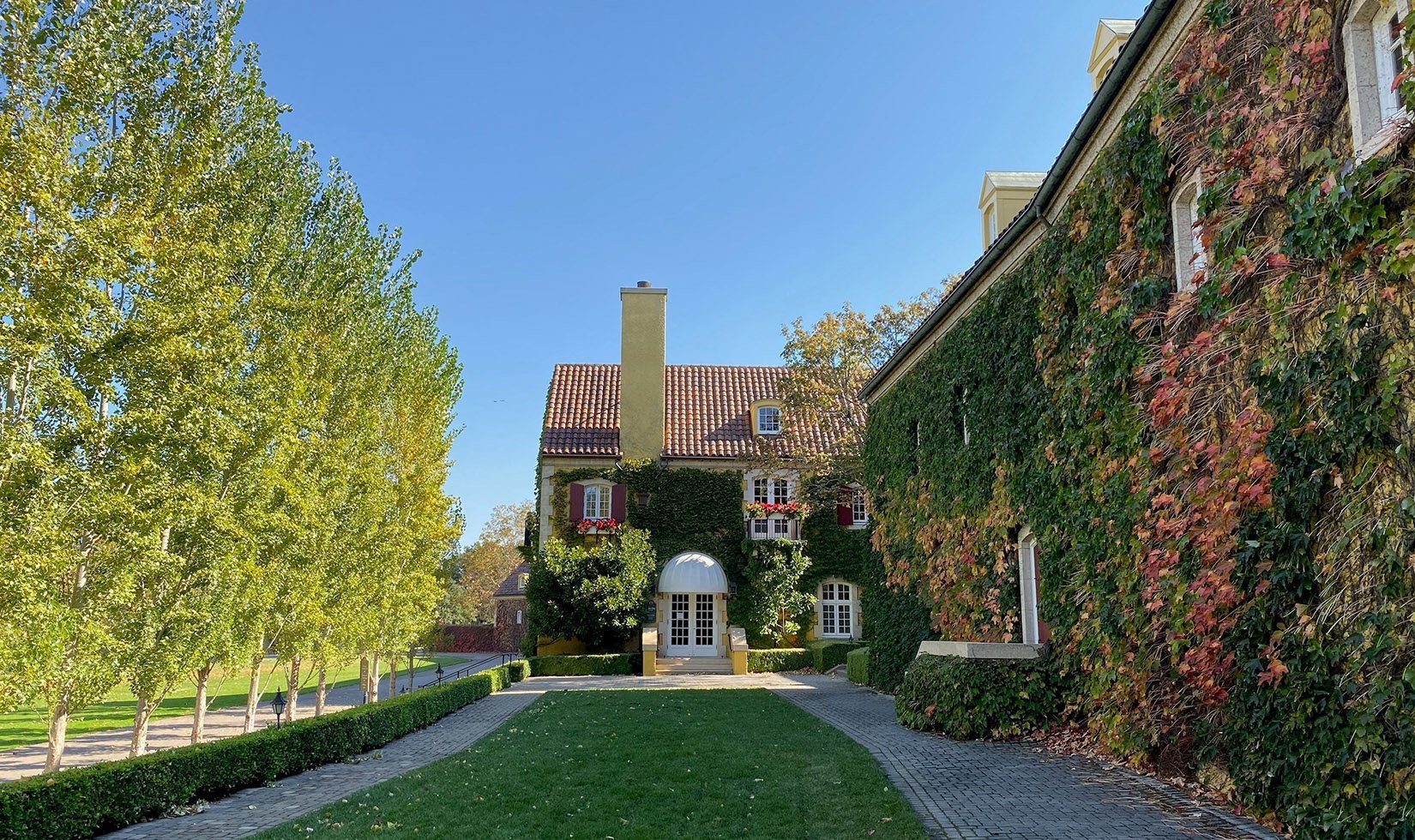 Jordan Winery entrance in fall