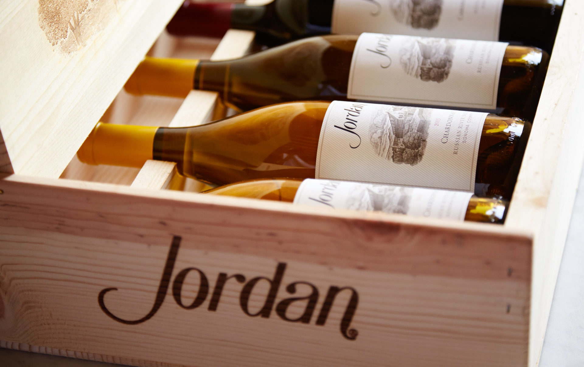 Gift set of Jordan Cabernet Sauvignon and Jordan Chardonnay in a wooden box