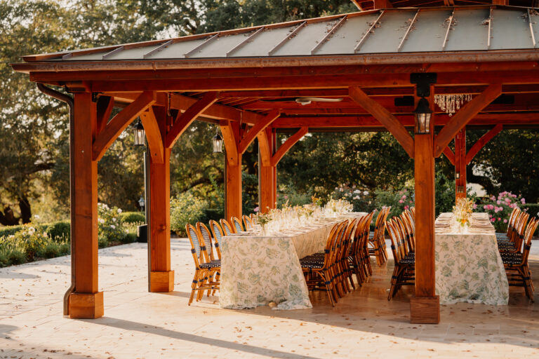 outdoor terrace pergola dining area